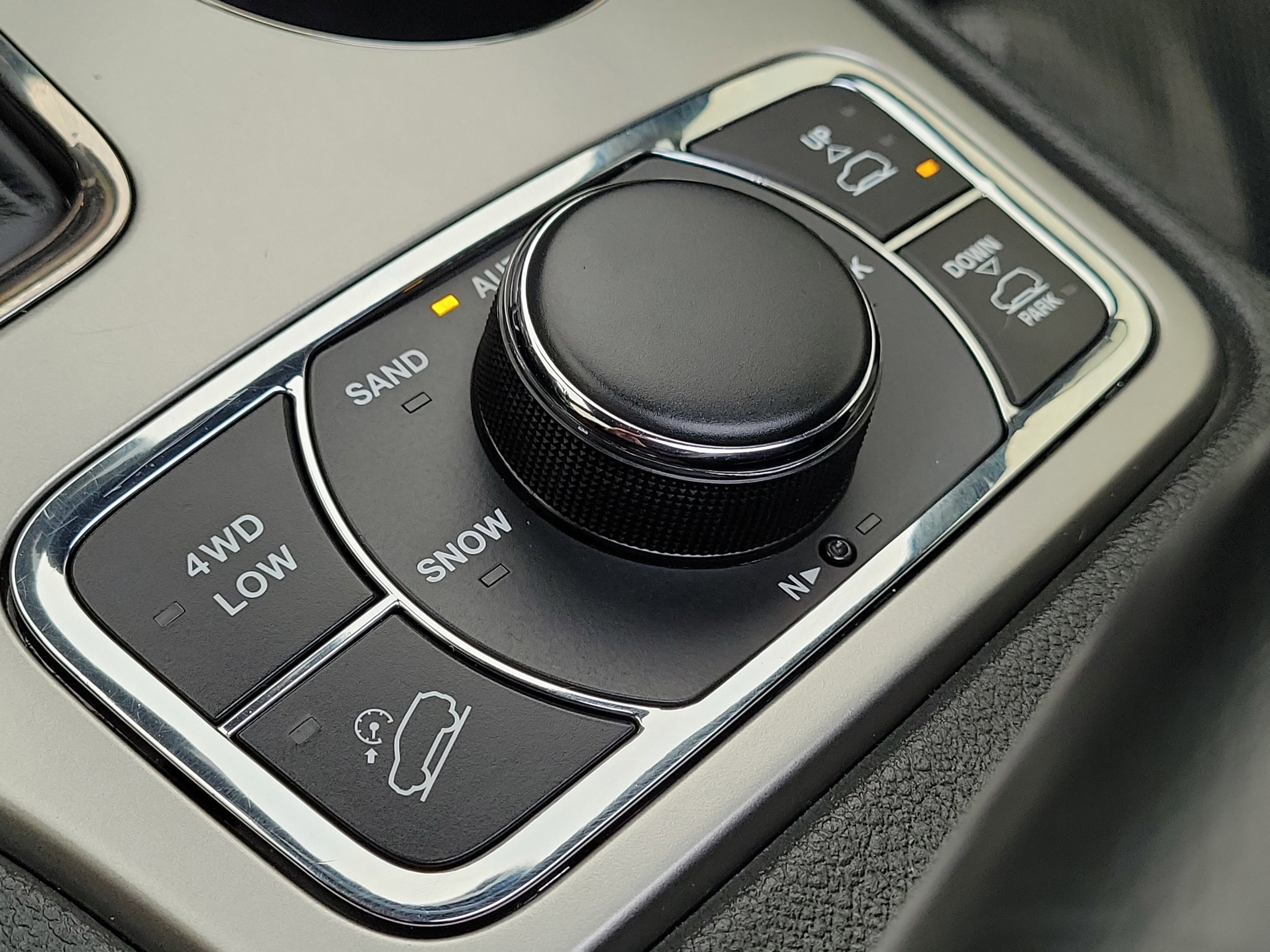 Used 2018 Jeep Grand Cherokee High Altitude image 31