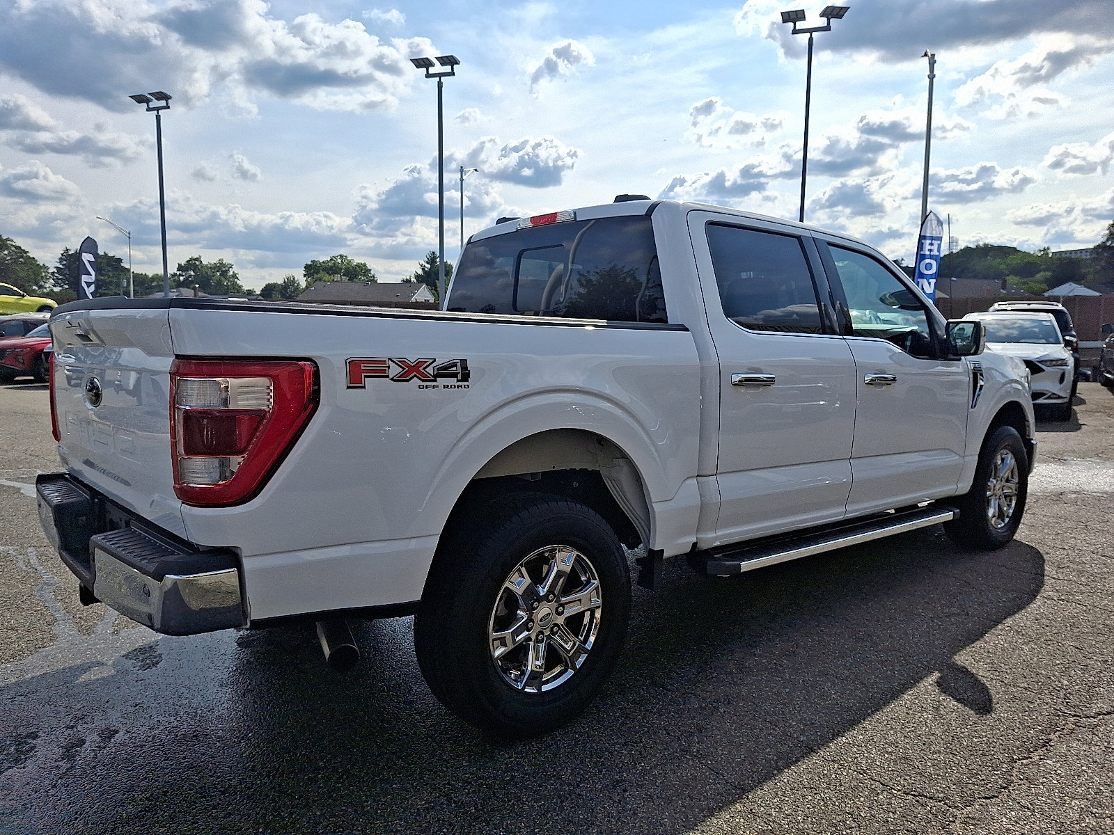 Certified 2022 Ford F150 Lariat w/ Equipment Group 502A High AWD/4WD image 4