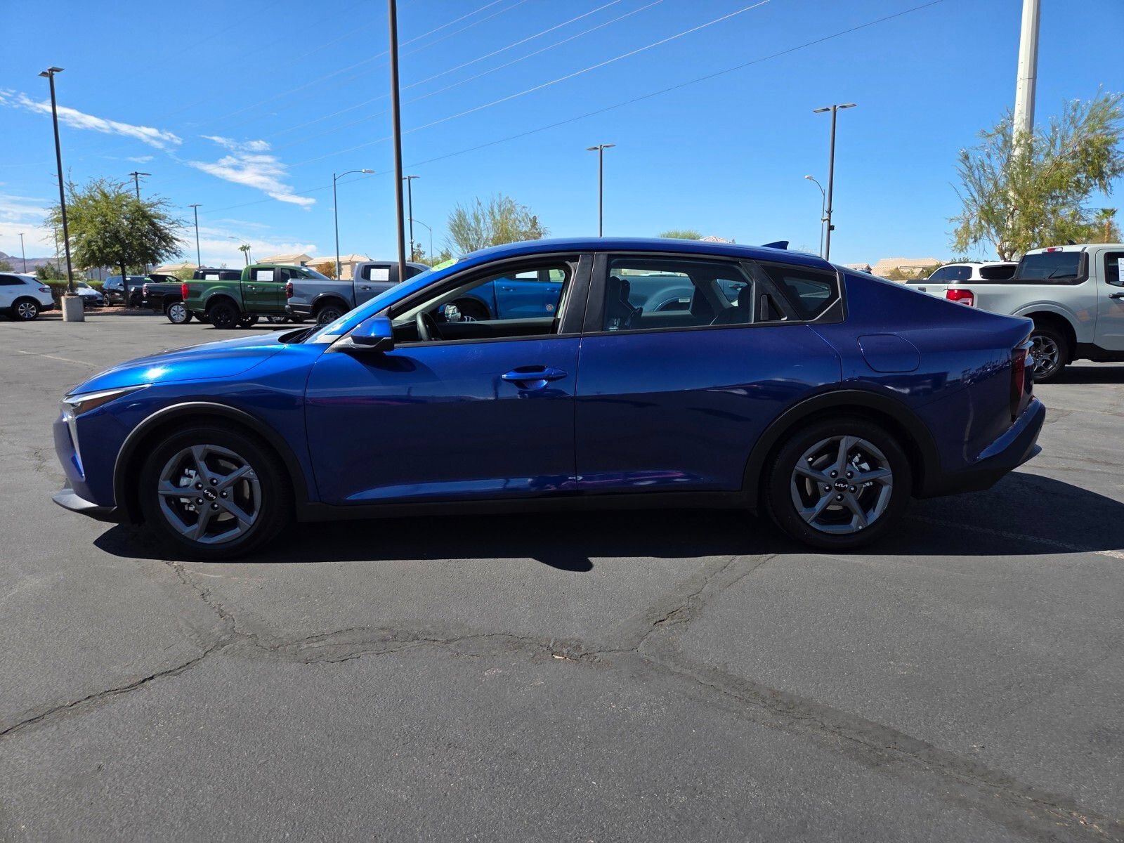 Used 2025 Kia K4 FWD image 3