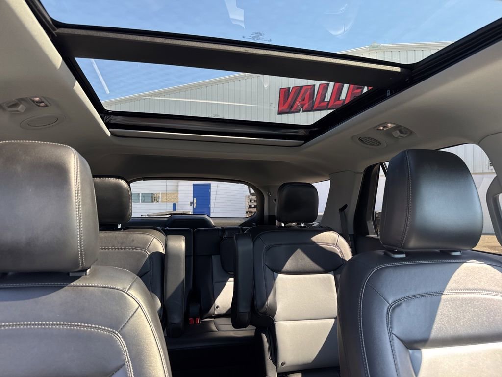 Certified 2023 Ford Explorer XLT w/ Equipment Group 202A AWD/4WD image 38