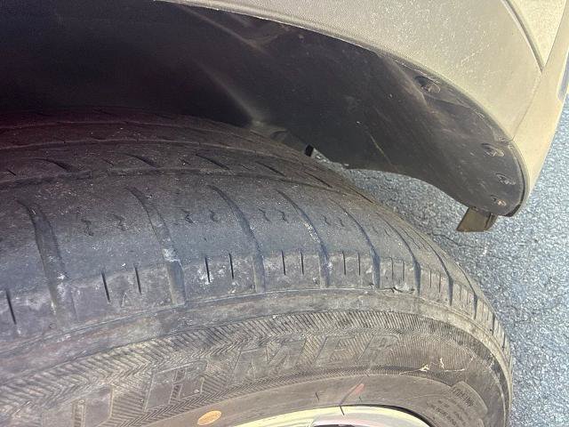 Certified 2018 Ford Explorer XLT w/ Equipment Group 202A FWD image 9