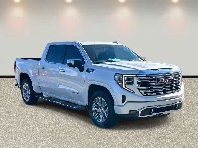 Used 2024 GMC Sierra 1500 Denali AWD/4WD image 3
