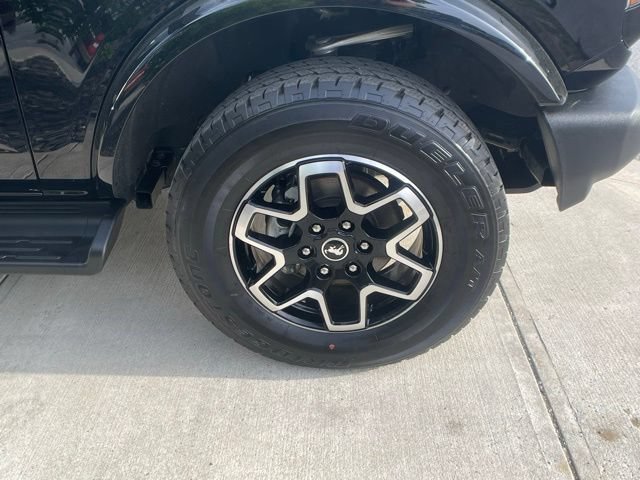 Certified 2025 Ford Bronco Outer Banks AWD/4WD image 11