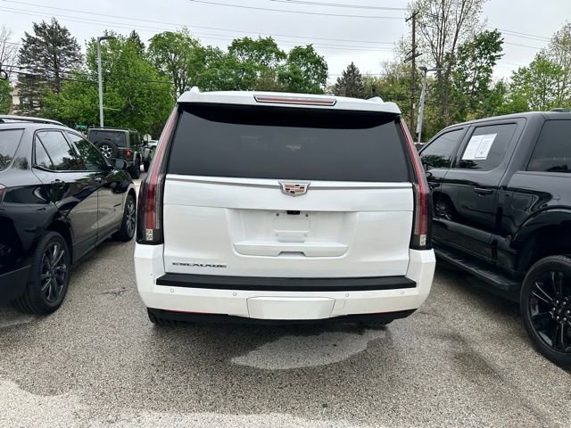 Used 2019 Cadillac Escalade Premium Luxury AWD/4WD image 5