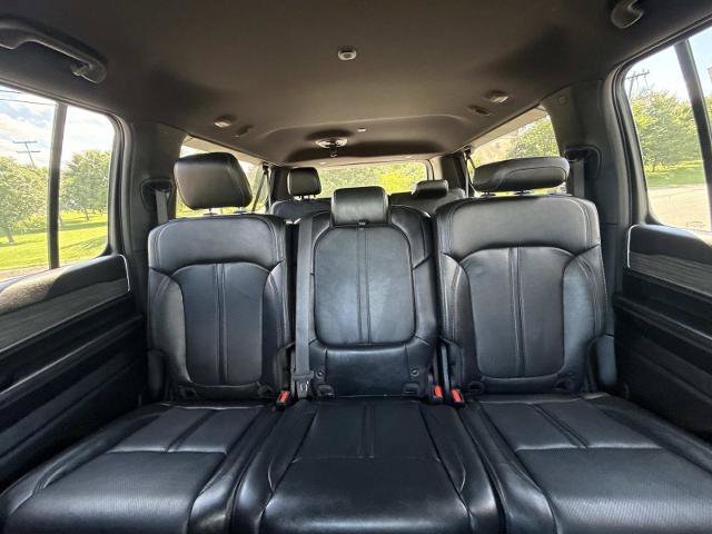 Used 2023 Jeep Wagoneer L Series II AWD/4WD image 32