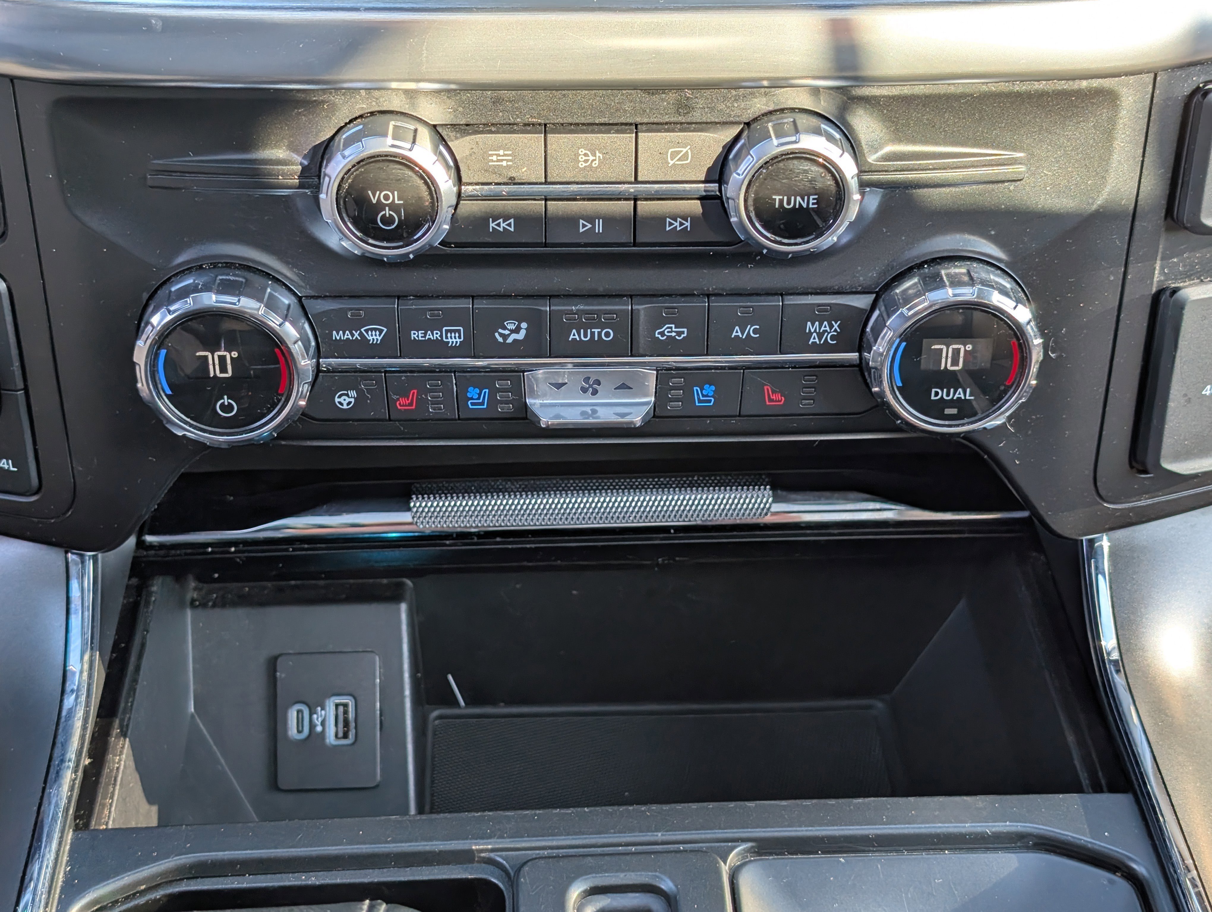 Certified 2021 Ford F150 Lariat w/ Equipment Group 502A High image 30