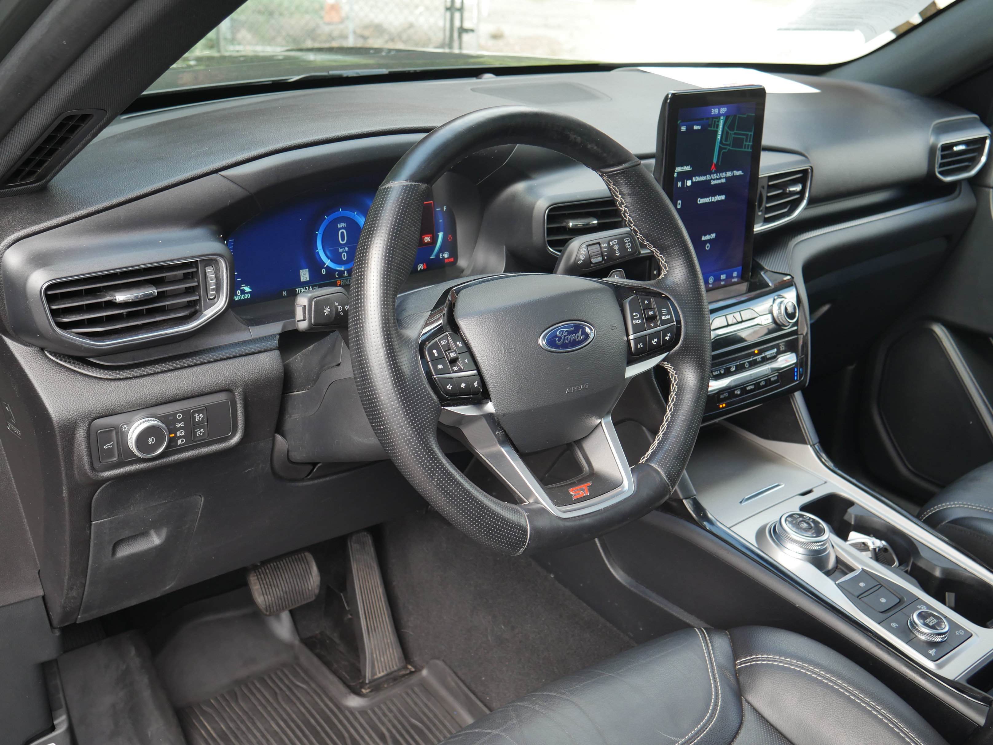 Certified 2021 Ford Explorer ST w/ ST Street Pack AWD/4WD image 4