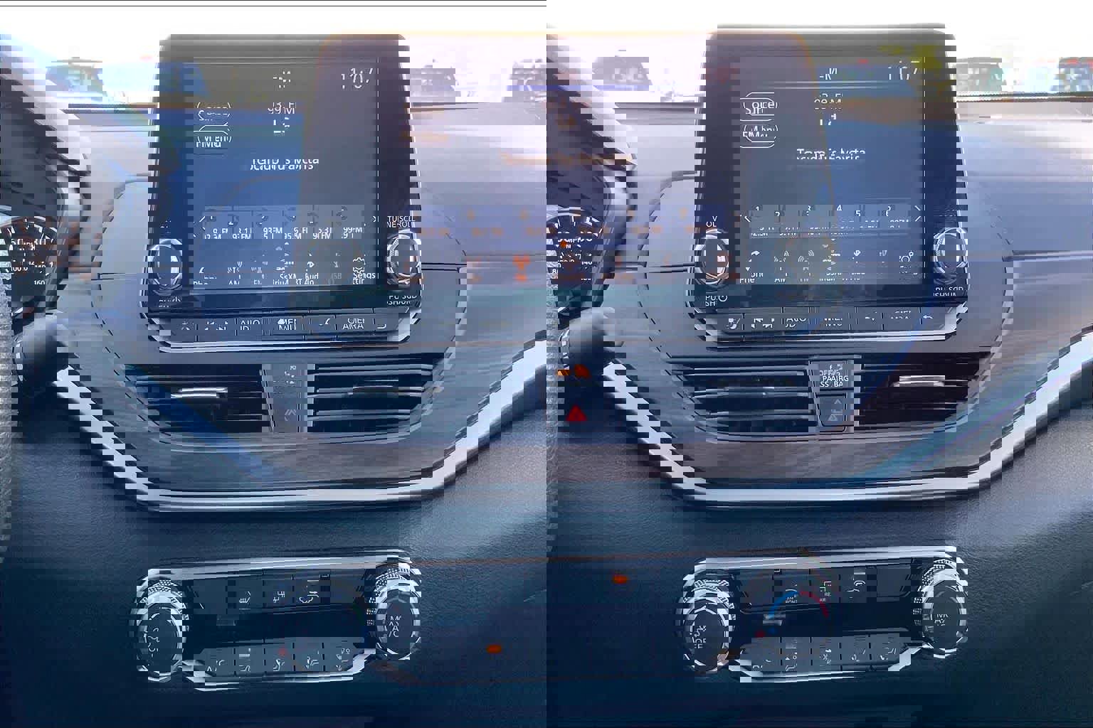 Used 2024 Nissan Altima 2.5 SV image 8