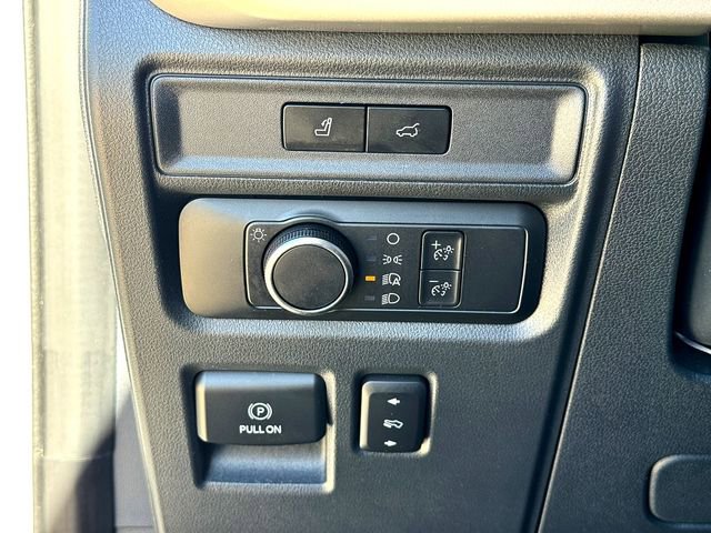 Certified 2022 Ford Expedition XLT image 14