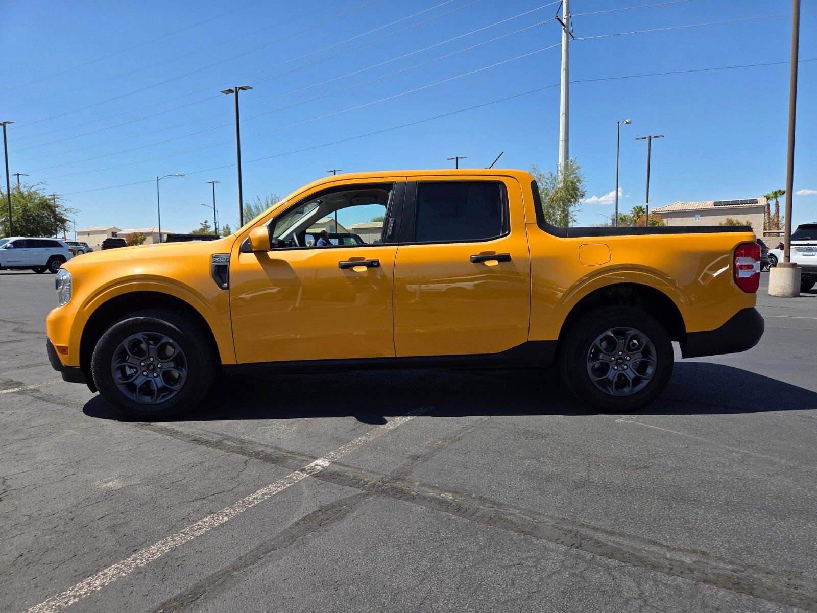 Certified 2023 Ford Maverick XLT w/ XLT Luxury Package FWD image 3