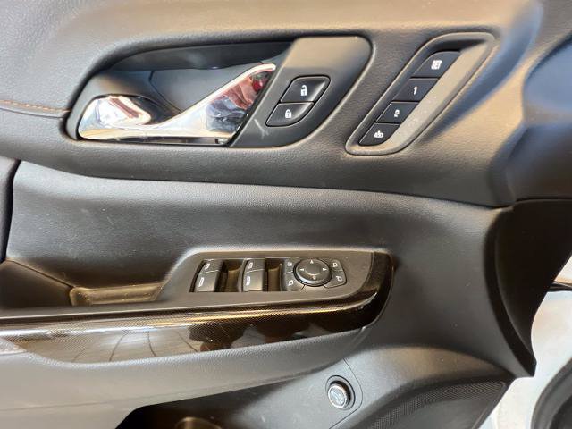 Used 2022 GMC Acadia AT4 AWD/4WD image 24