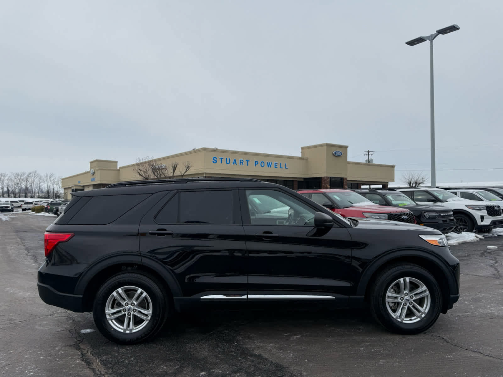 Certified 2023 Ford Explorer XLT w/ Equipment Group 202A image 2