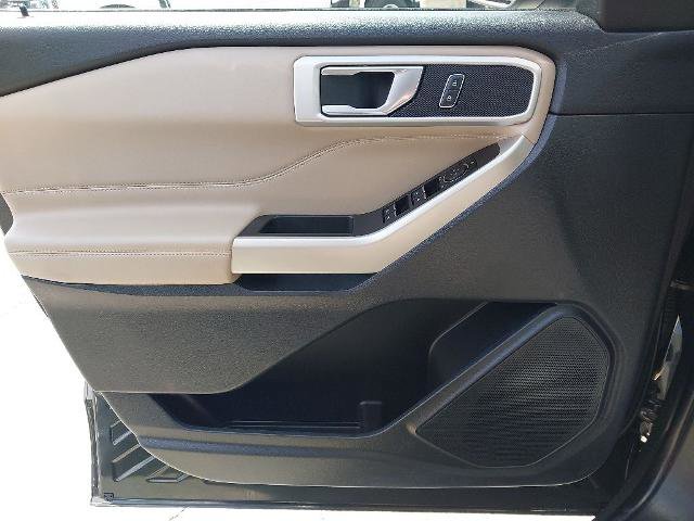Certified 2022 Ford Explorer XLT w/ Equipment Group 202A AWD/4WD image 15