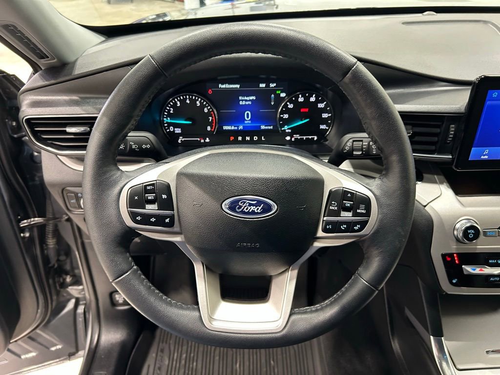 Certified 2024 Ford Explorer XLT w/ Equipment Group 202A AWD/4WD image 16