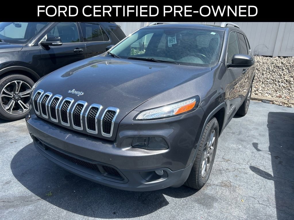 Used 2018 Jeep Cherokee Latitude Plus w/ Cold Weather Group AWD/4WD video 2