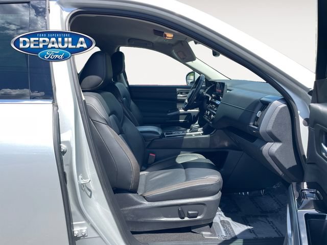 Used 2022 Nissan Pathfinder SL AWD/4WD image 19