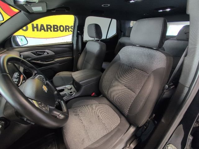 Used 2023 Chevrolet Traverse LT w/ LPO, Floor Liner Package image 14