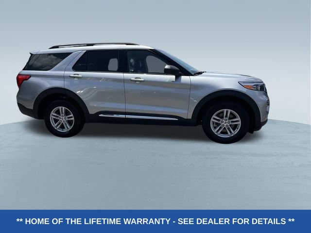 Certified 2023 Ford Explorer XLT w/ Equipment Group 202A AWD/4WD image 2