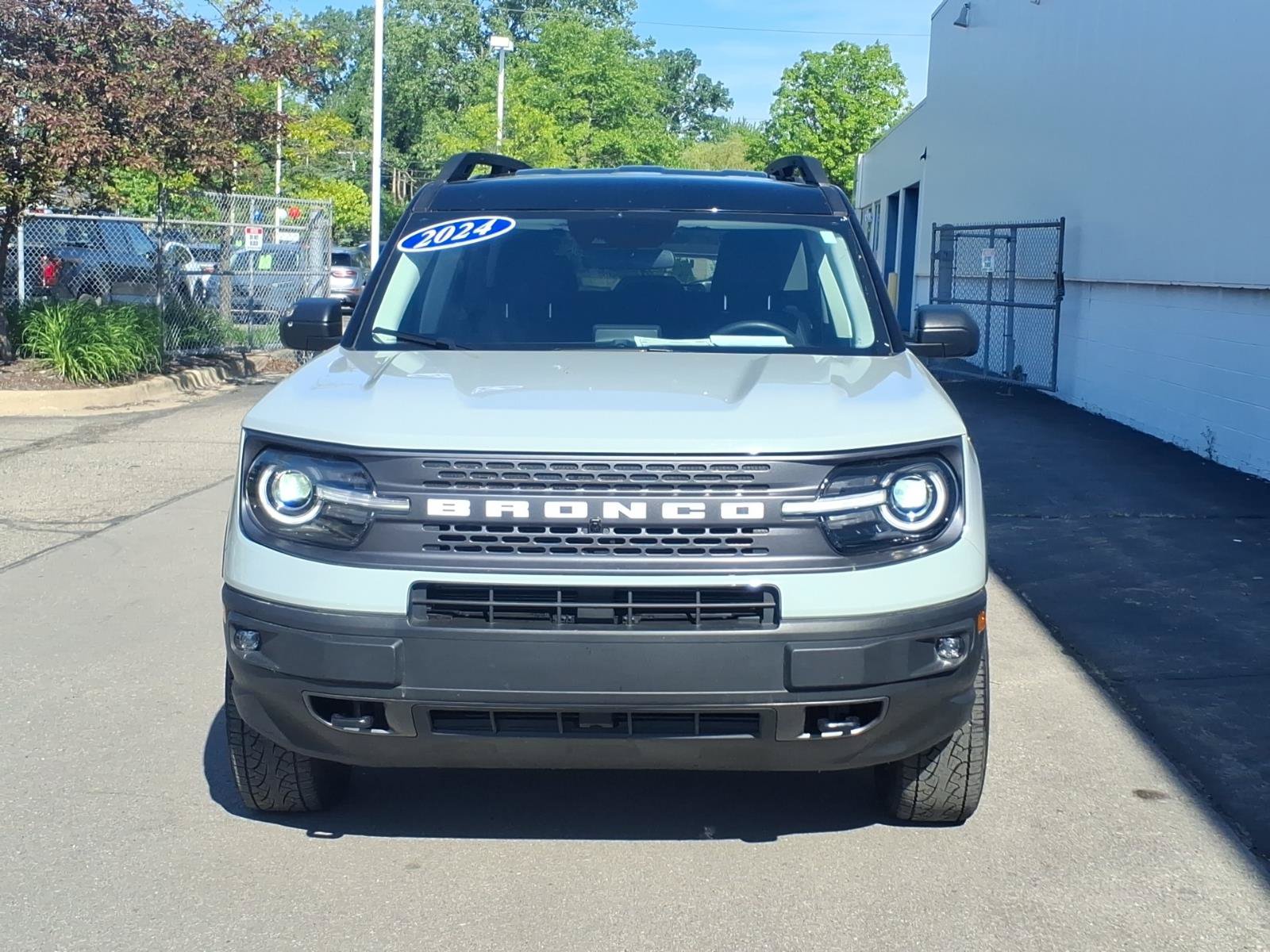 Certified 2024 Ford Bronco Sport Badlands AWD/4WD image 2