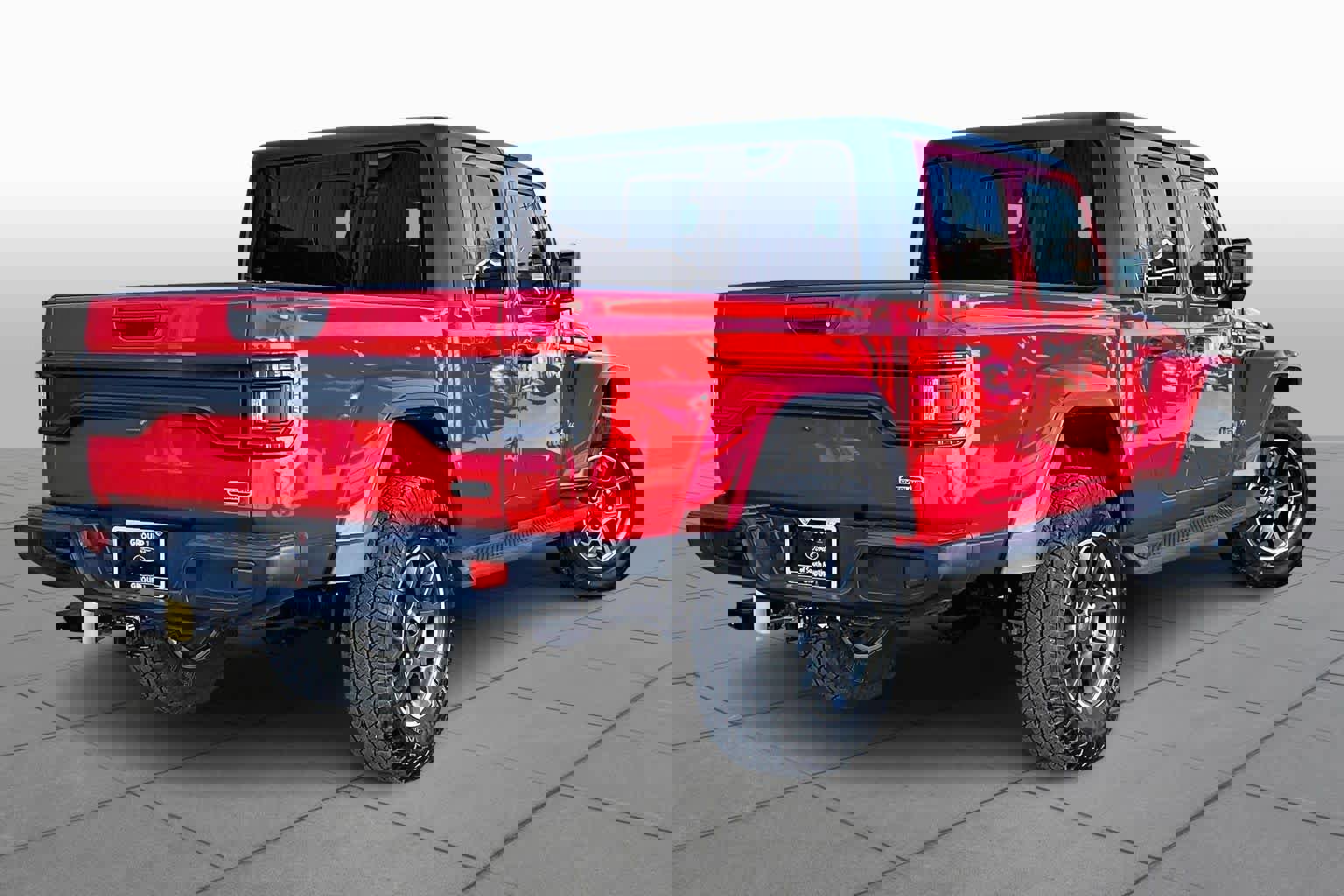 Used 2020 Jeep Gladiator Overland image 4