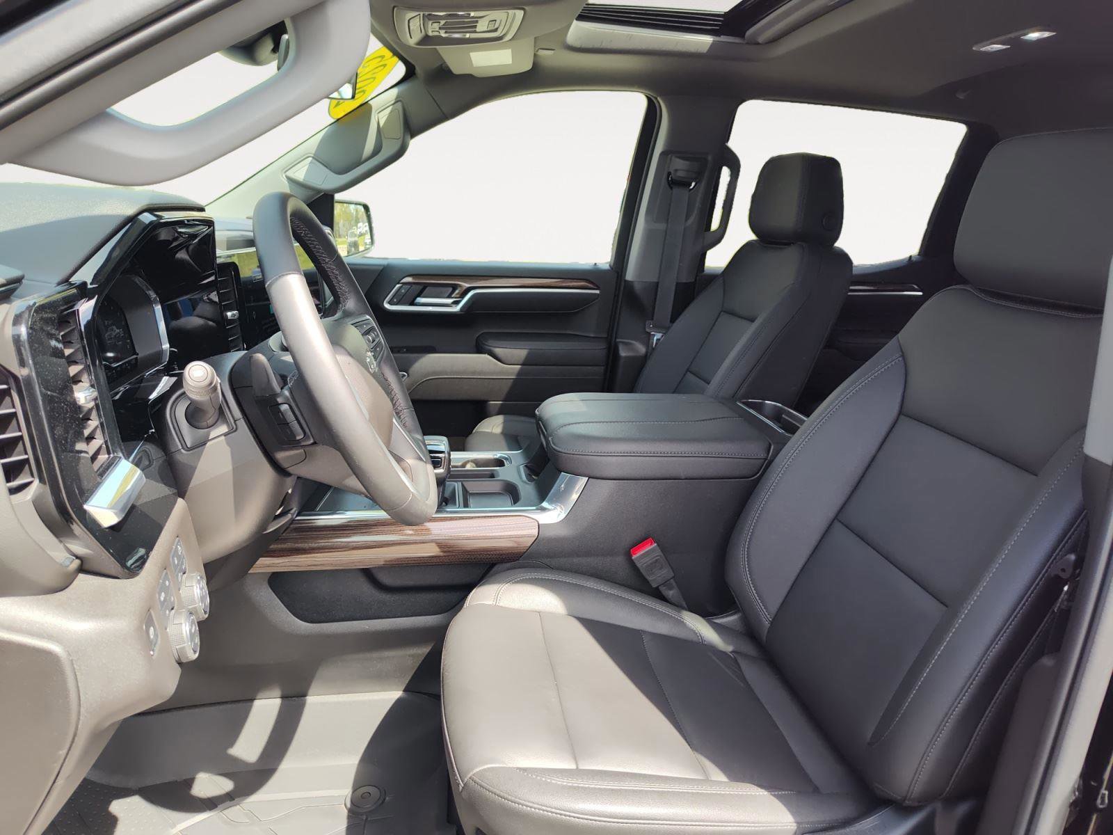 Used 2025 Chevrolet Silverado 1500 RST w/ RST All Star Premium Package image 9