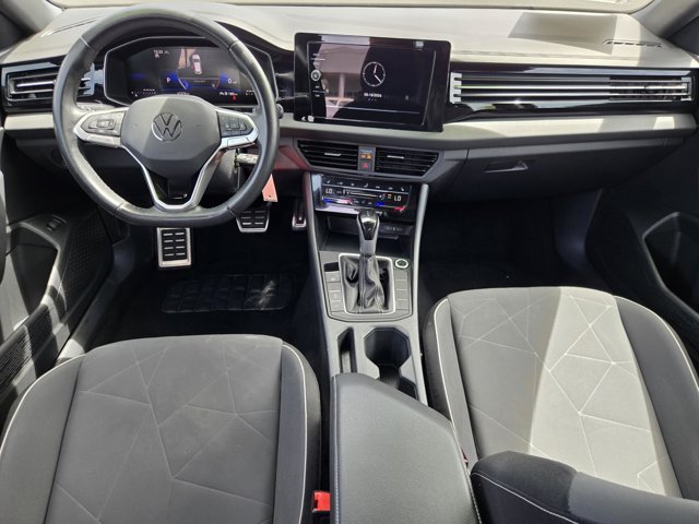 Used 2025 Volkswagen Jetta Sport FWD image 11