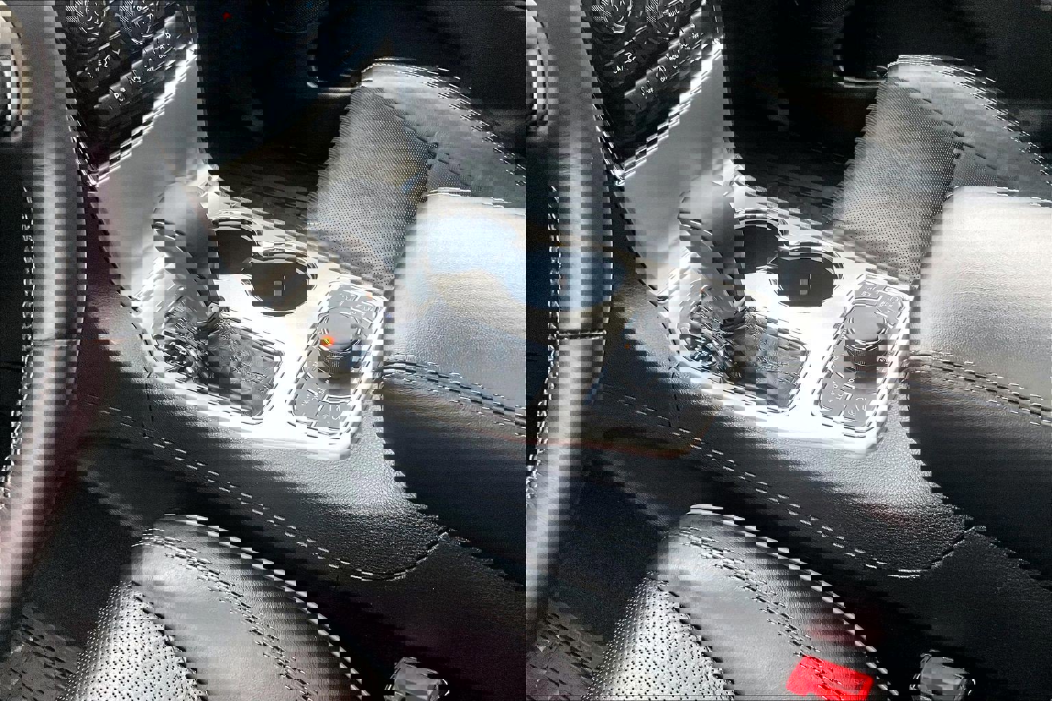 Used 2019 Jeep Grand Cherokee Overland image 14