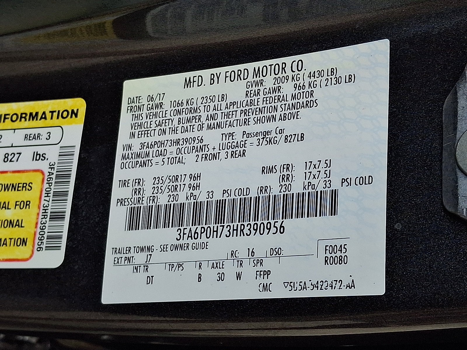 Certified 2017 Ford Fusion SE w/ Fusion SE Technology Package FWD image 27