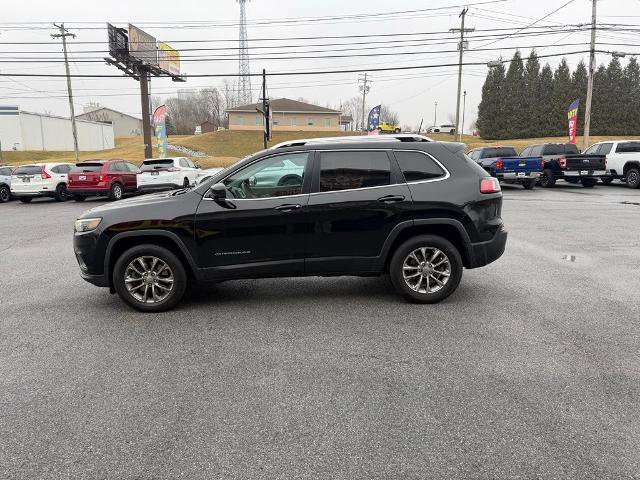 Used 2019 Jeep Cherokee Latitude Plus w/ Cold Weather Group image 2