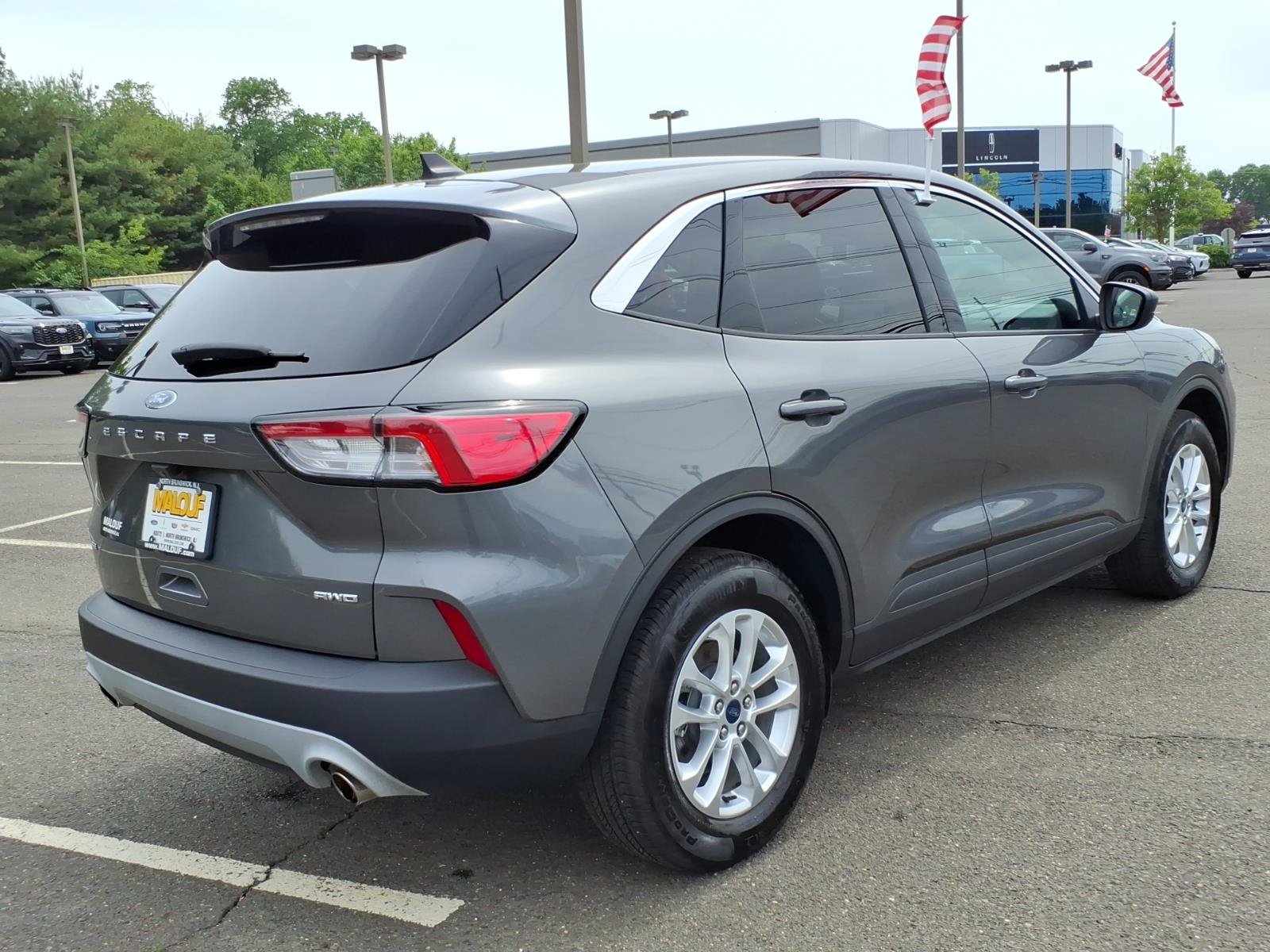 Certified 2022 Ford Escape SE w/ Convenience Package AWD/4WD image 6