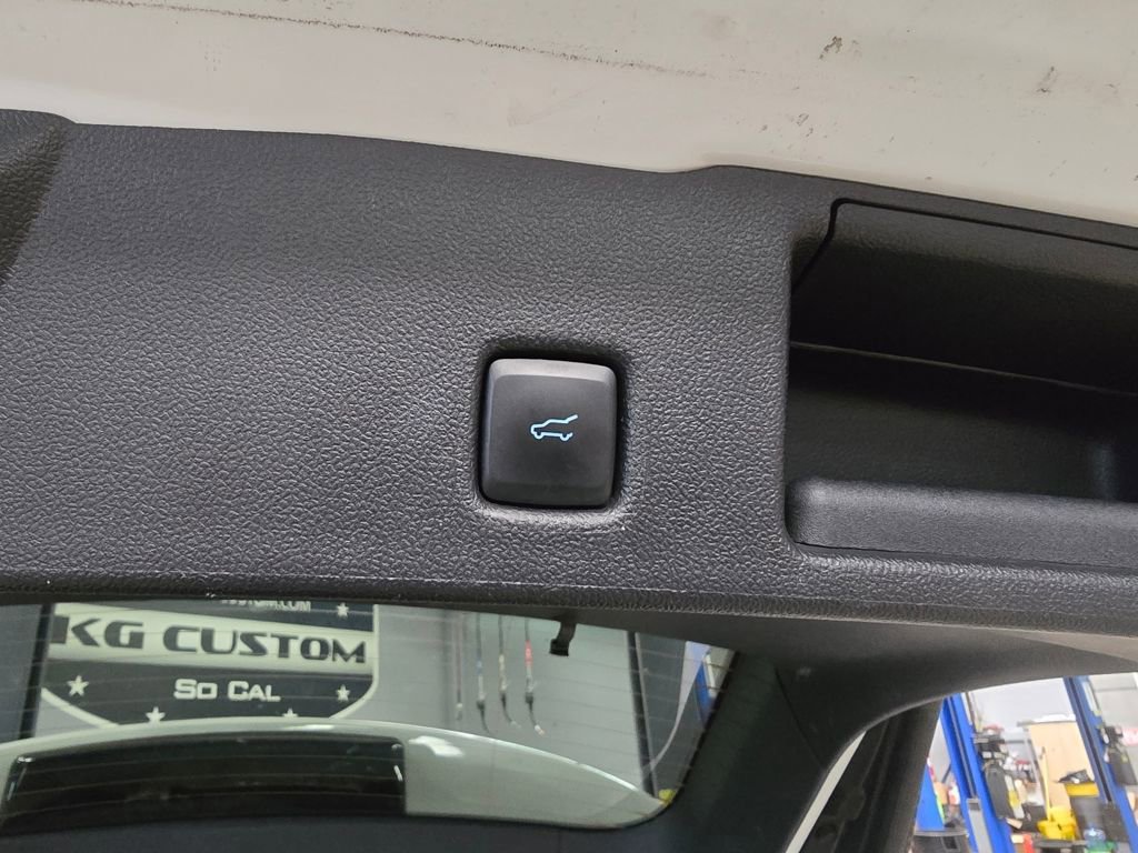 Certified 2022 Ford Escape SEL image 23