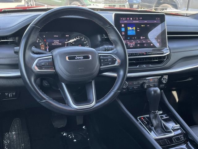 Used 2022 Jeep Compass Limited image 7