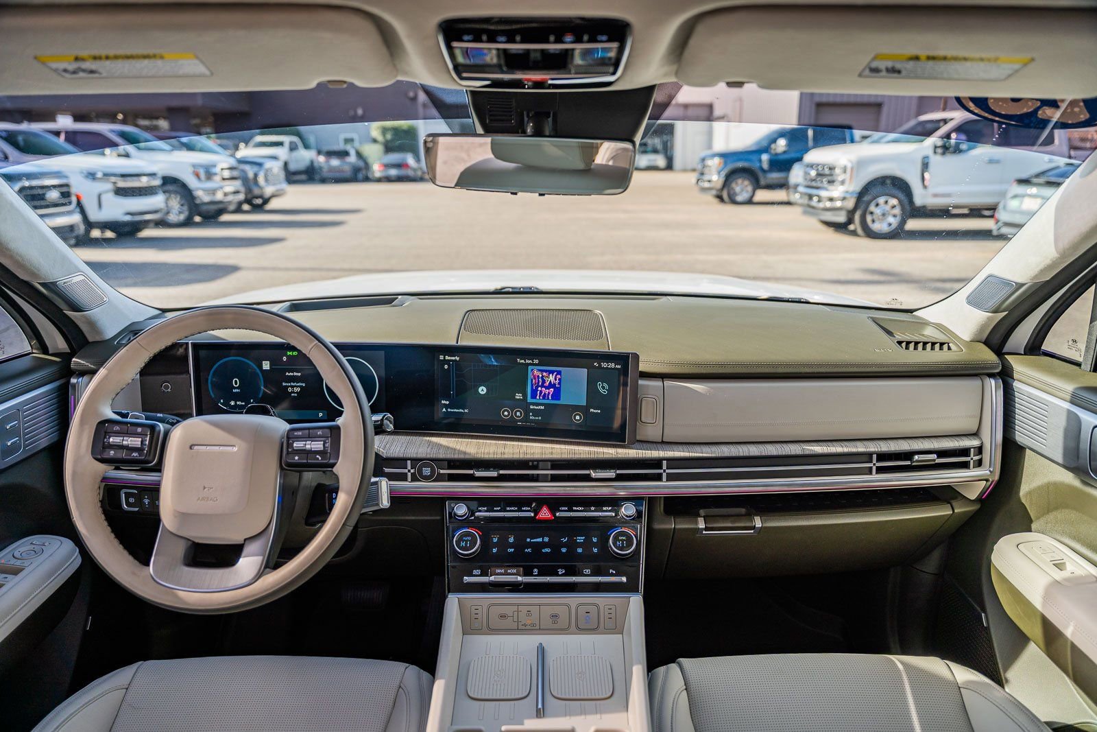 Used 2025 Hyundai Santa Fe Calligraphy w/ Tow & Go Package image 35