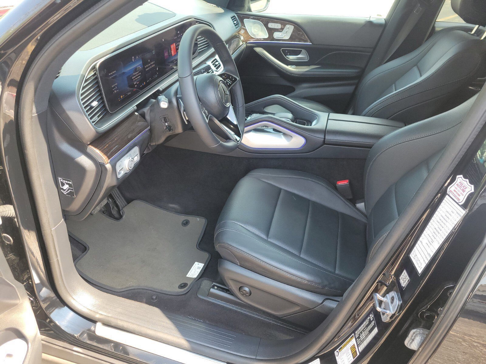 Used 2024 Mercedes-Benz GLE 350 4MATIC w/ 3rd Row Seat Package image 19