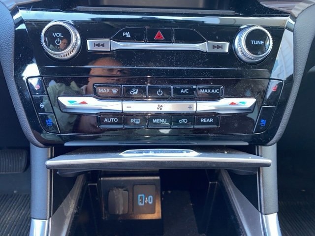 Certified 2023 Ford Explorer Limited w/ Equipment Group 301A image 13