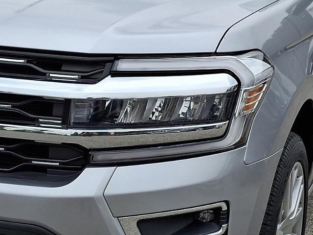 Certified 2022 Ford Expedition Max Limited image 9