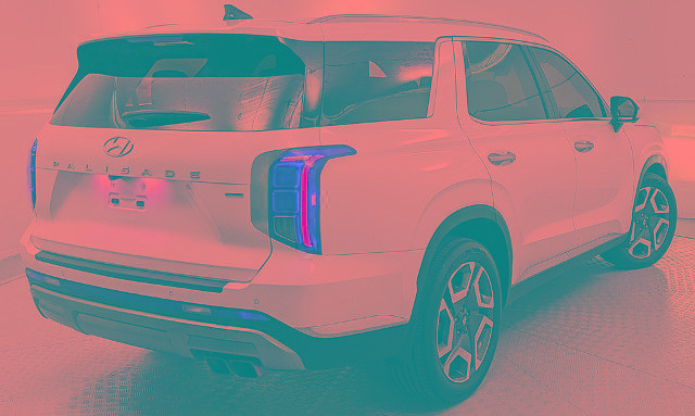 Used 2025 Hyundai Palisade Limited AWD/4WD image 3