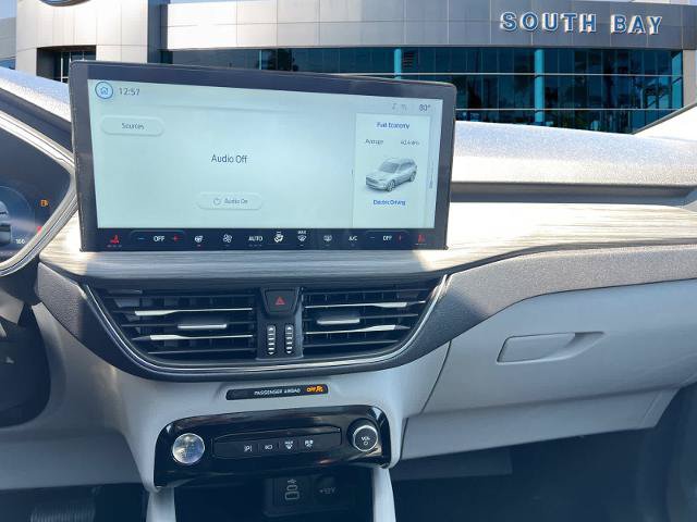 Certified 2025 Ford Escape SE w/ PHEV Premium Package FWD image 12