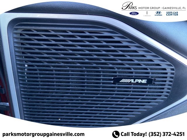 Used 2024 Jeep Wagoneer Series II w/ Flexible Seating Group image 16