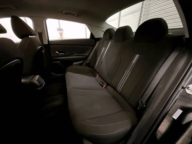 Used 2023 Hyundai Elantra SEL w/ Convenience Package FWD image 25