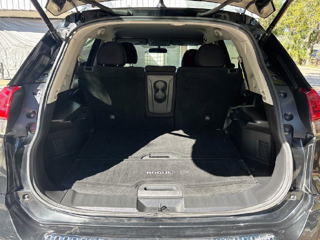 Used 2018 Nissan Rogue SV FWD image 23