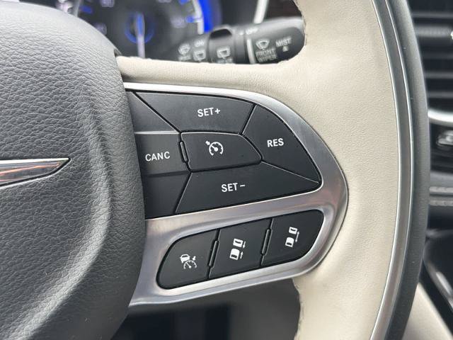 Used 2021 Chrysler Pacifica Limited w/ Uconnect Theater Family Group AWD/4WD image 24
