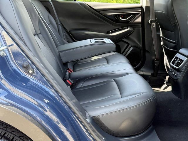 Used 2025 Subaru Outback Touring AWD/4WD image 37