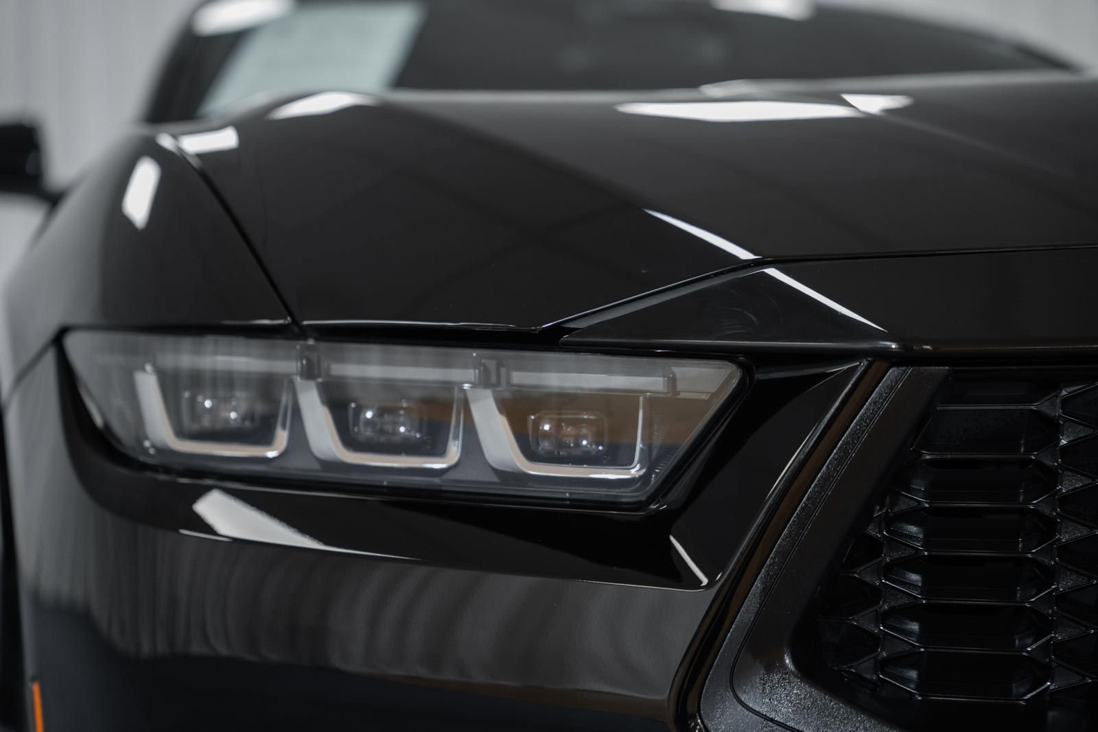 Certified 2024 Ford Mustang Premium image 9