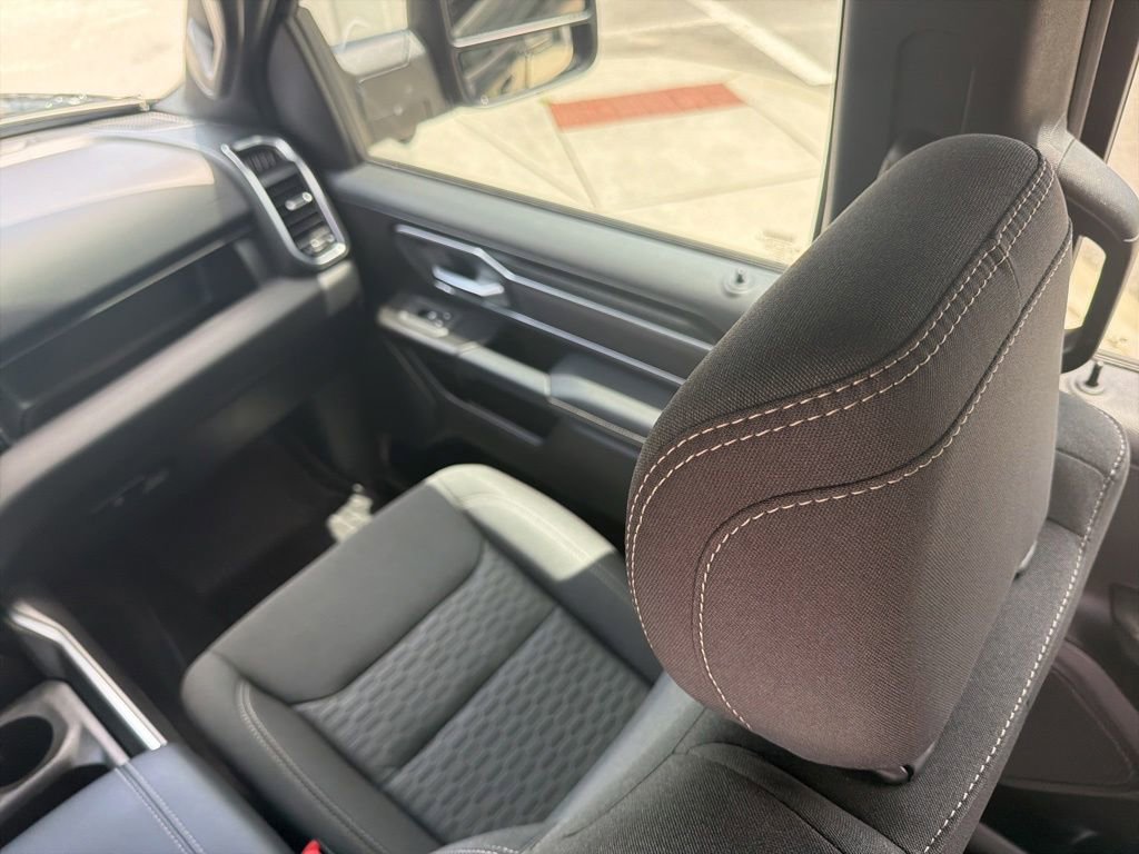 Used 2025 RAM 1500 Big Horn AWD/4WD image 17