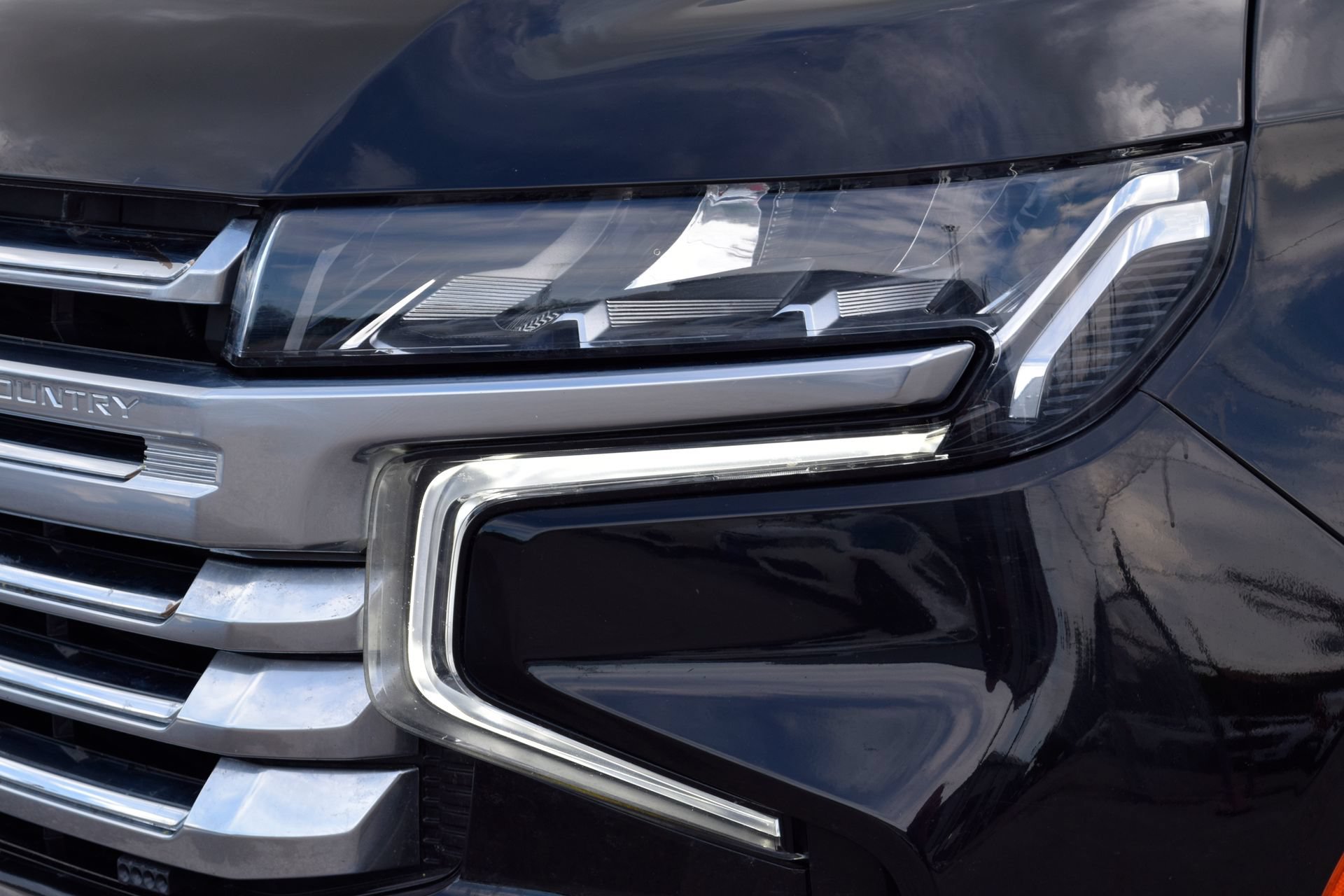 Used 2024 Chevrolet Tahoe High Country w/ Premium Package AWD/4WD image 25