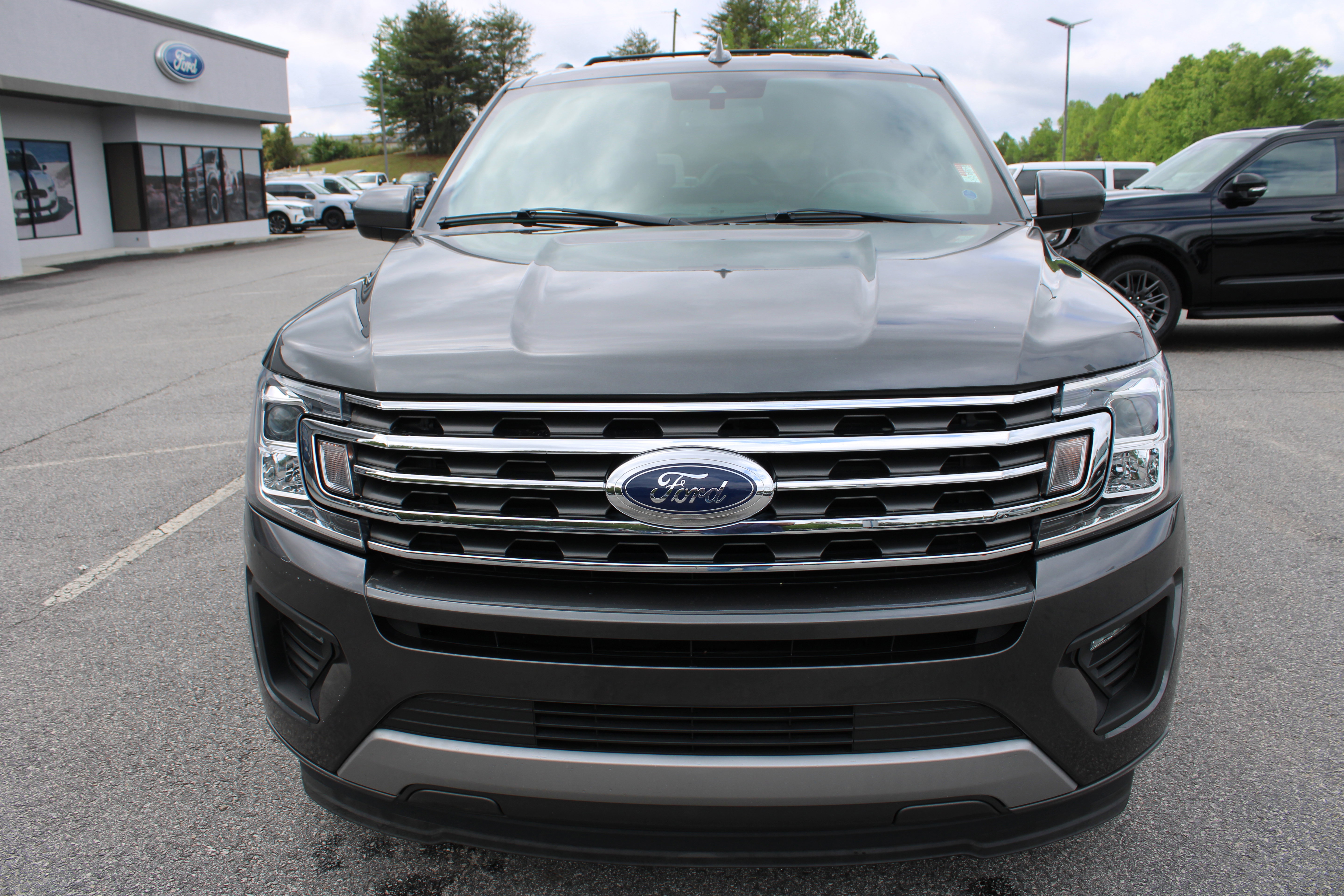 Certified 2021 Ford Expedition XLT w/ Cargo Package RWD image 3