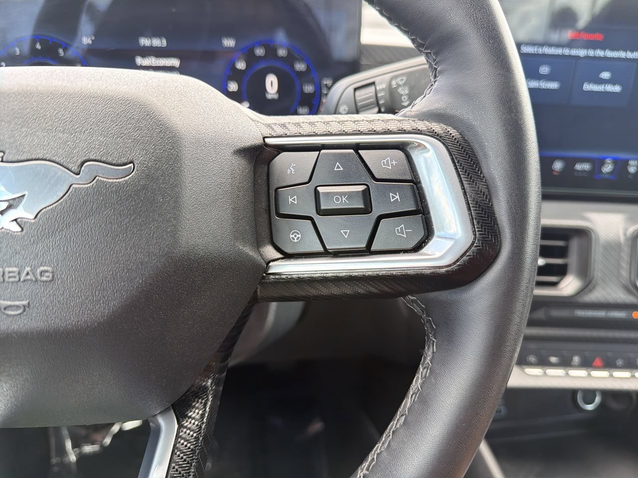 Certified 2025 Ford Mustang Coupe RWD image 25