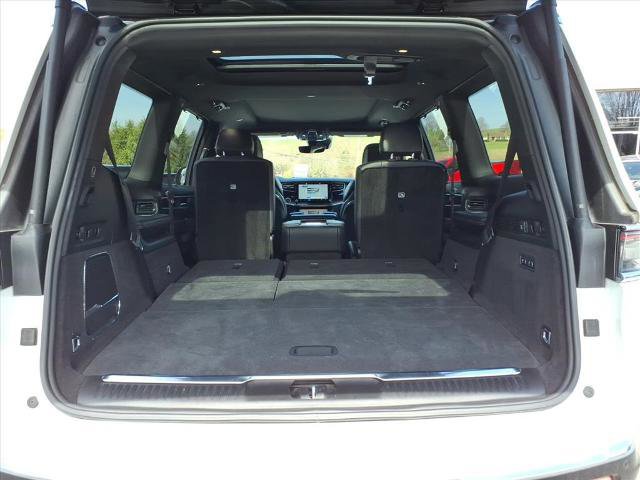 Used 2023 Jeep Grand Wagoneer 4WD w/ Rear Seat Video Group 1 image 7