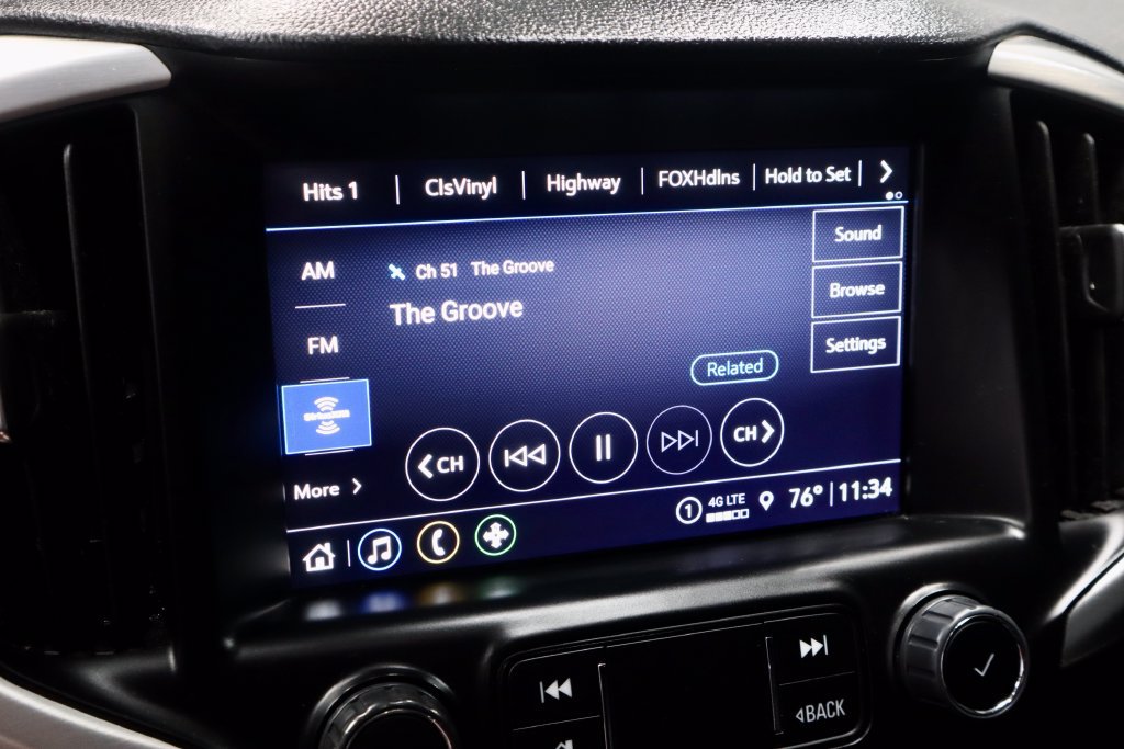 Used 2023 GMC Terrain SLT FWD image 3